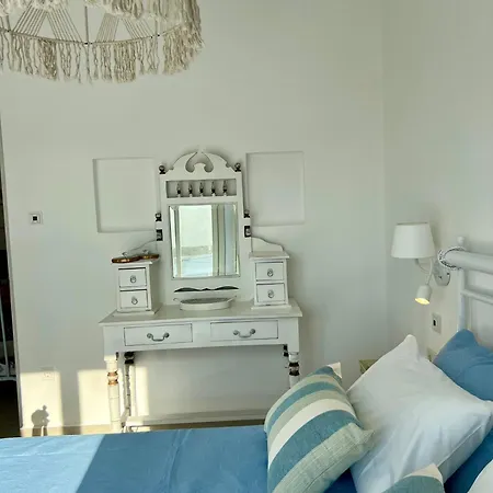 Theros - 2 Apartment